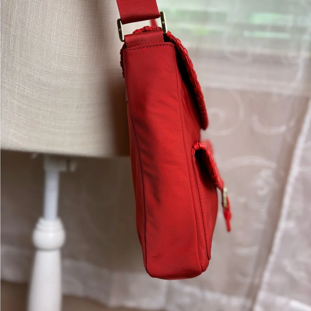 Tory Burch Red Crossbody Bag with Whipstitch Trim - Picture 6 of 16
